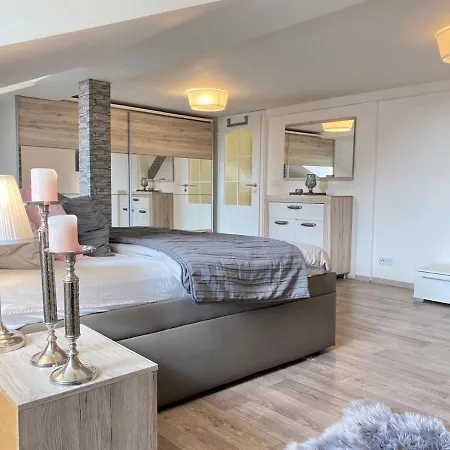 Lili Apartman 3*
